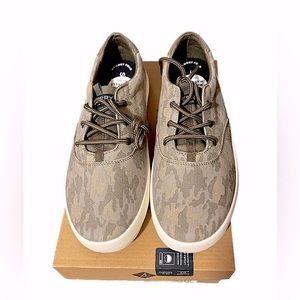 NIB Sperry ‘Spinnaker’ Camo Washable Sneaker Boys Size 6